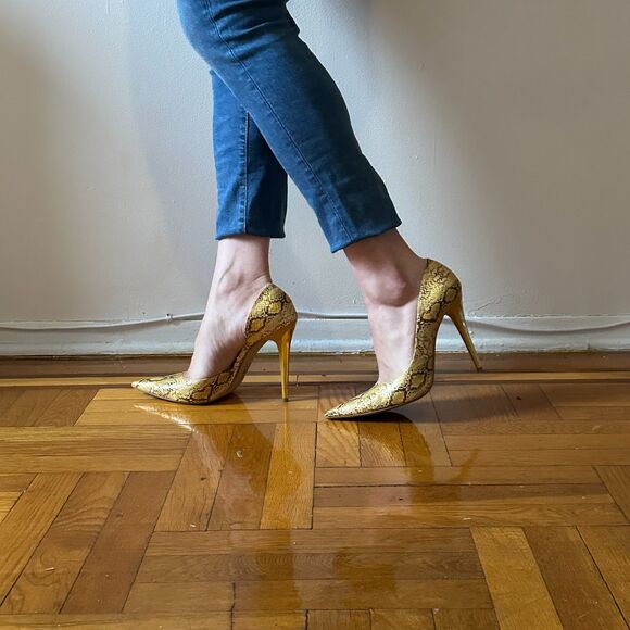 Bakers Shoes - Bakers Allison Yellow Gold D'Orsay Heels 11US